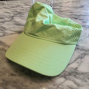NWOT - Athleta Ultra Light Run Cap